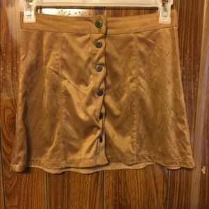 Suede button up skirt !
